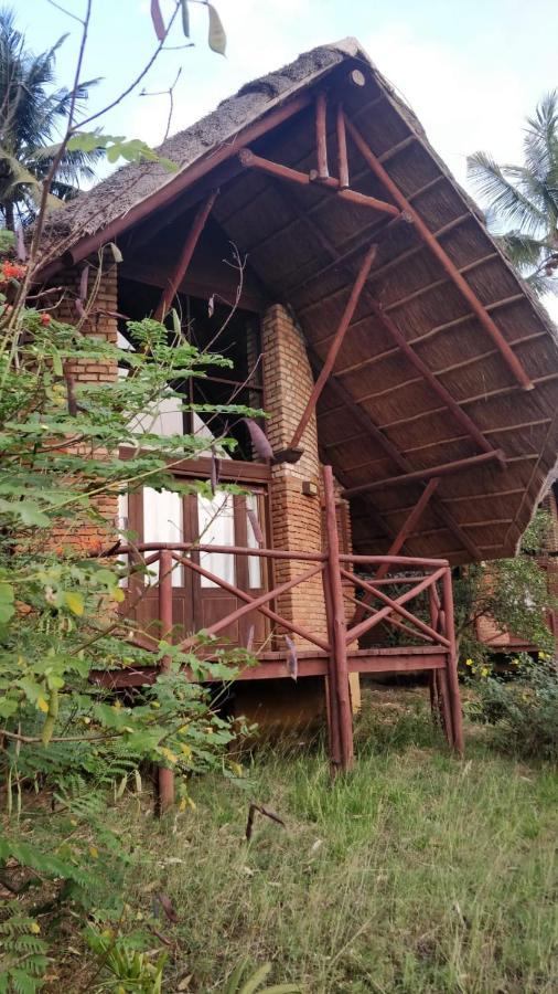 Simbamwenni Lodge And Camping Morogoro Exterior foto